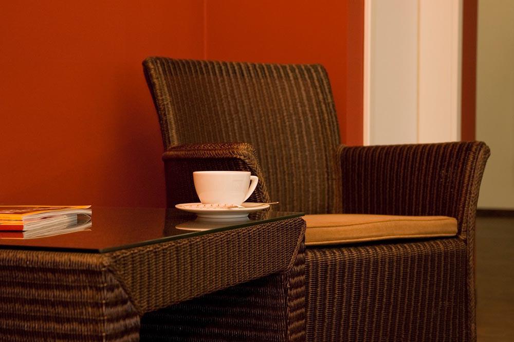 Sitzecke in einer Privatpraxis für Orthopädie Sitzecke in einer Privatpraxis für Orthopädie